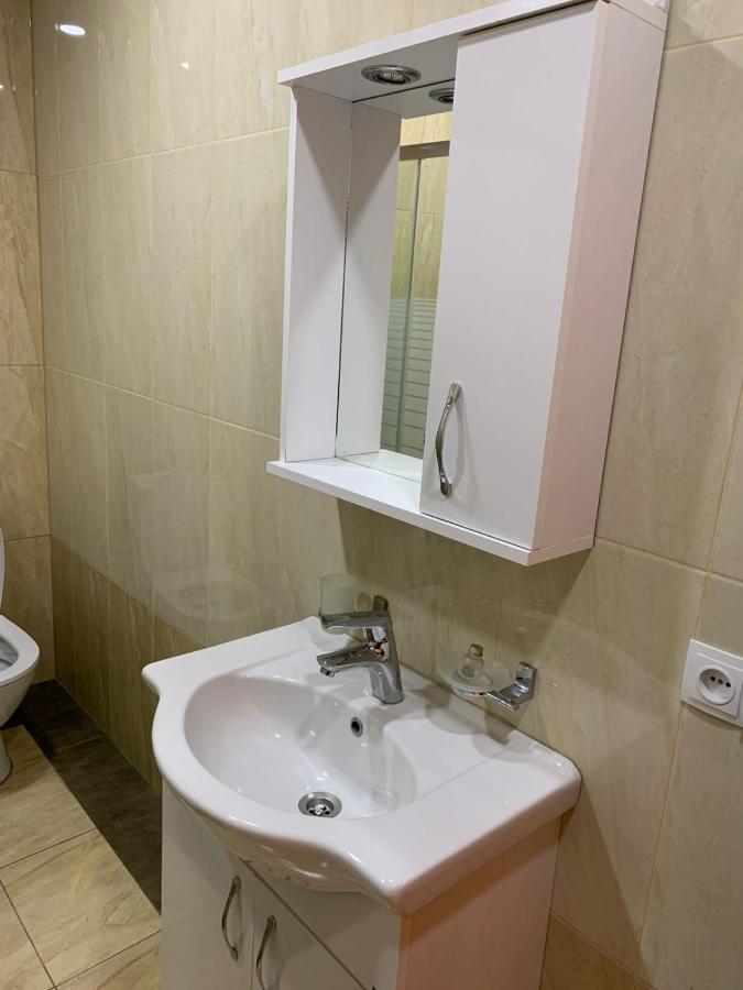Apartment Three Bedroom In Saburtalo Tbilisi Luaran gambar